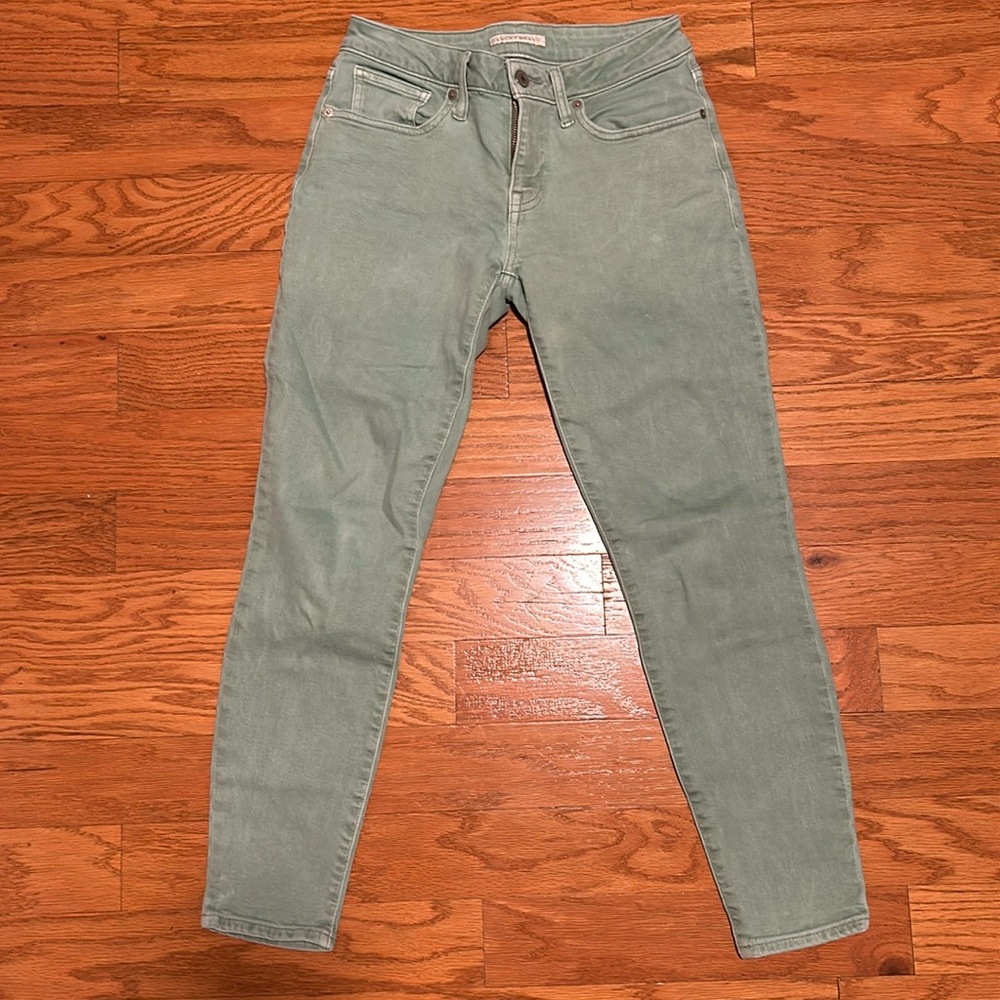 Light green Lucky brand skinny jeans